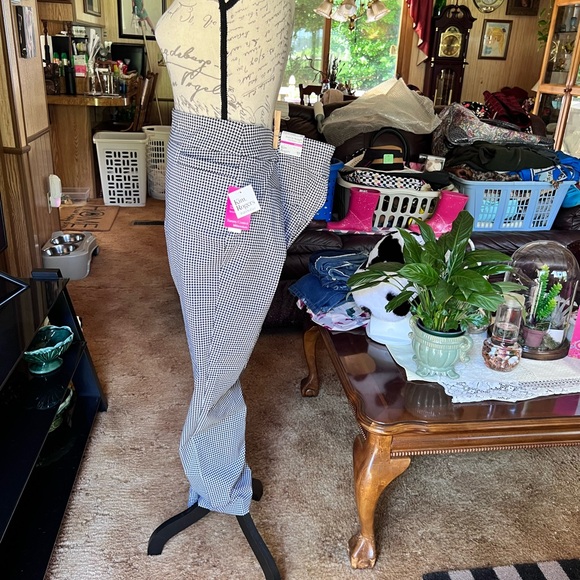 NWT Kim Rogers pull on straight pants with tummy control size 16 short. - Picture 10 of 16